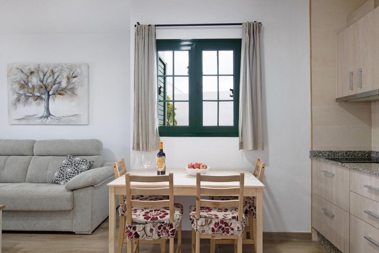 Apartamento Rubi ติอาส ภายนอก รูปภาพ