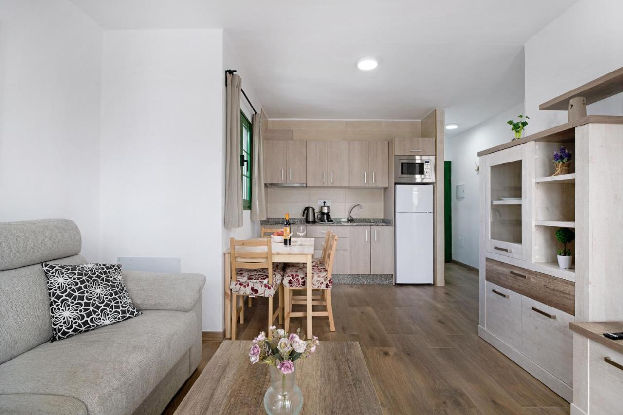 Apartamento Rubi ติอาส ภายนอก รูปภาพ
